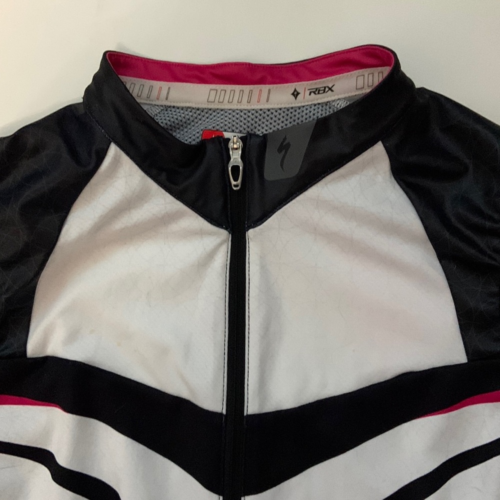 Sleeveless cycling jersey